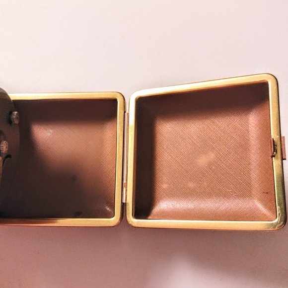 Vintage SETH THOMAS Travel Alarm Clock in Case ~ Manual Key Wind ~ Tested-Works! - Picture 11 of 12